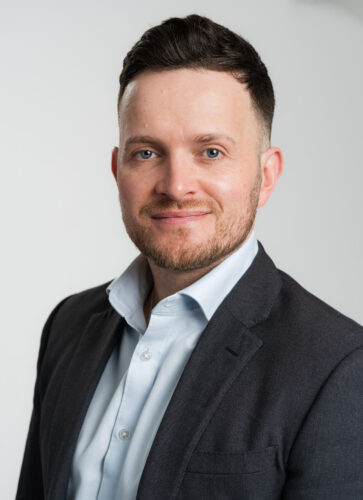 Rob	Price